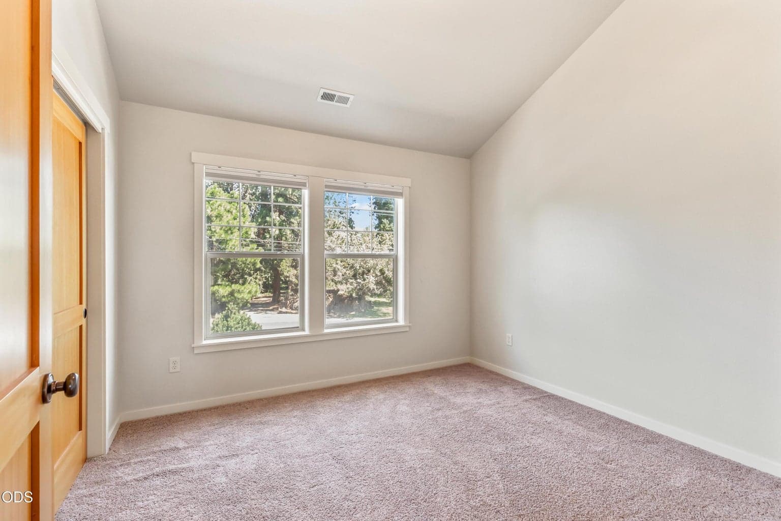 Photo of 63319 O. B. Riley Road 24 of 40