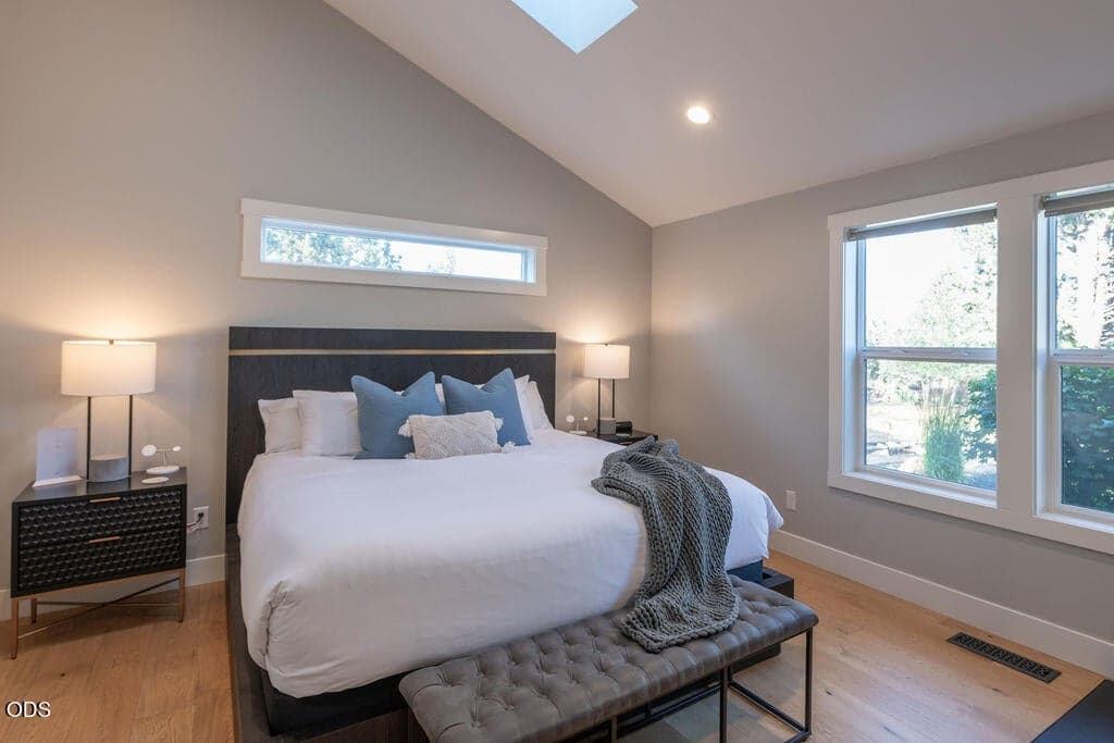 Photo of 18025 Cascade Estates Drive 20 of 56