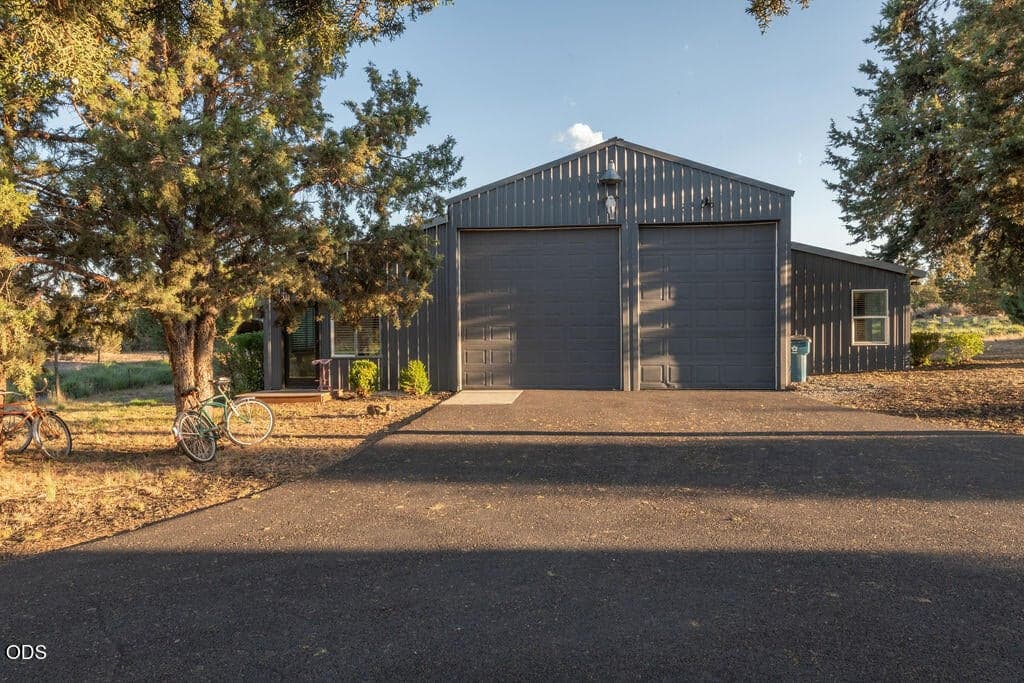 Photo of 18025 Cascade Estates Drive 37 of 56