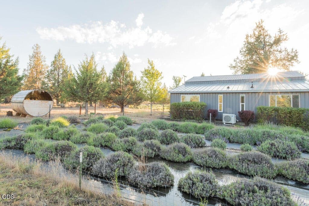 Photo of 18025 Cascade Estates Drive 52 of 56