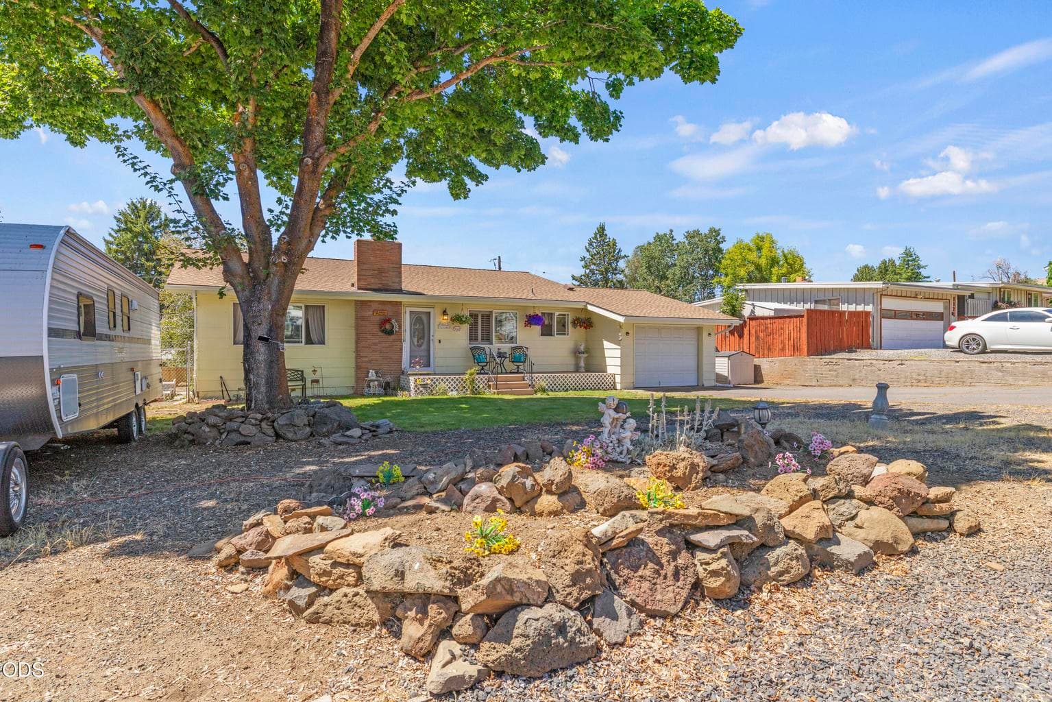 Photo of 1140 McClellan Drive 5 of 59