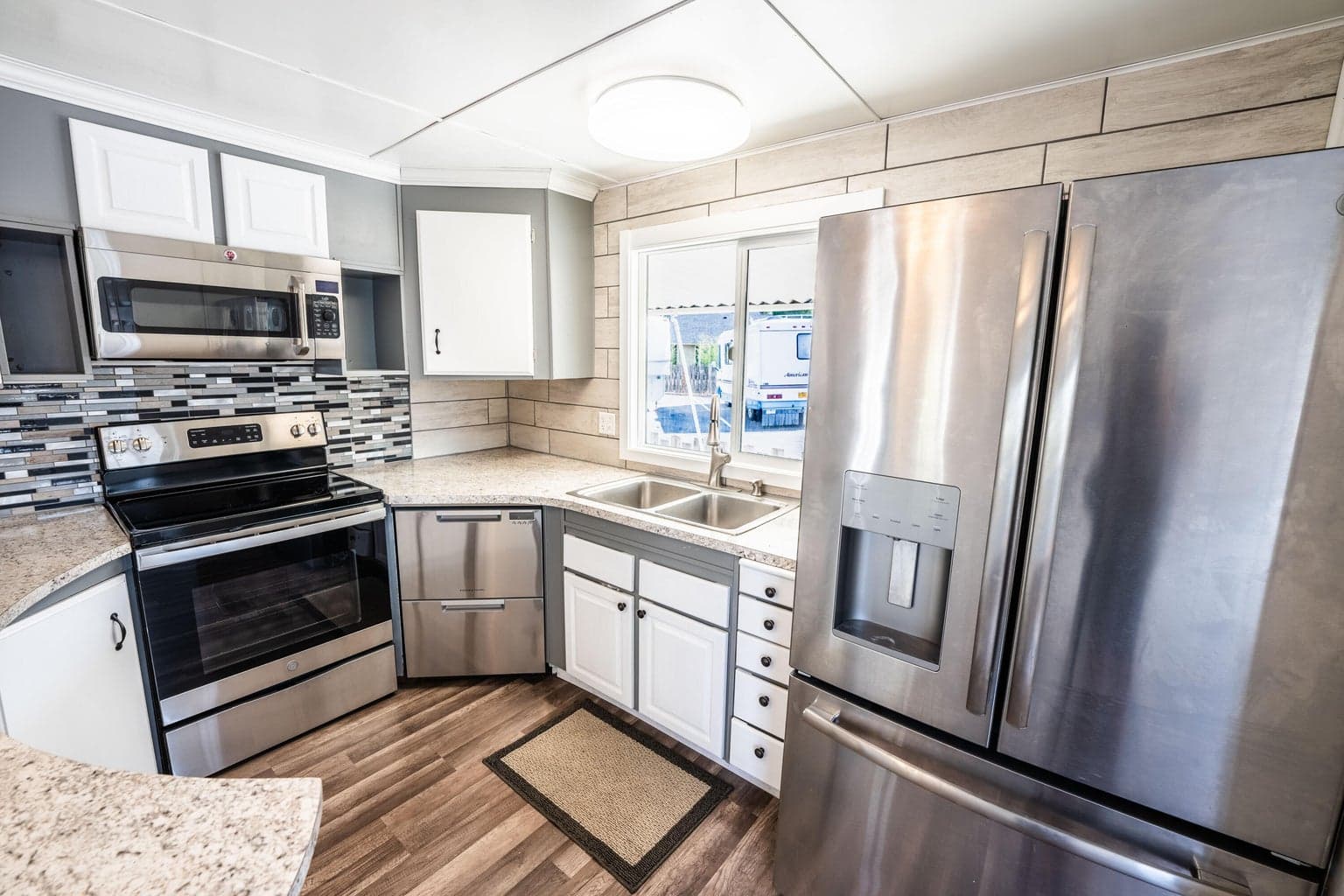 Kitchen - All Appliances Included
