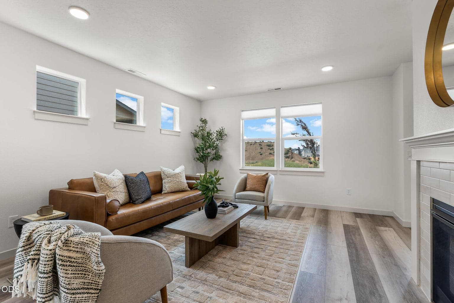 Photo of 3366 7th Street 2 of 28