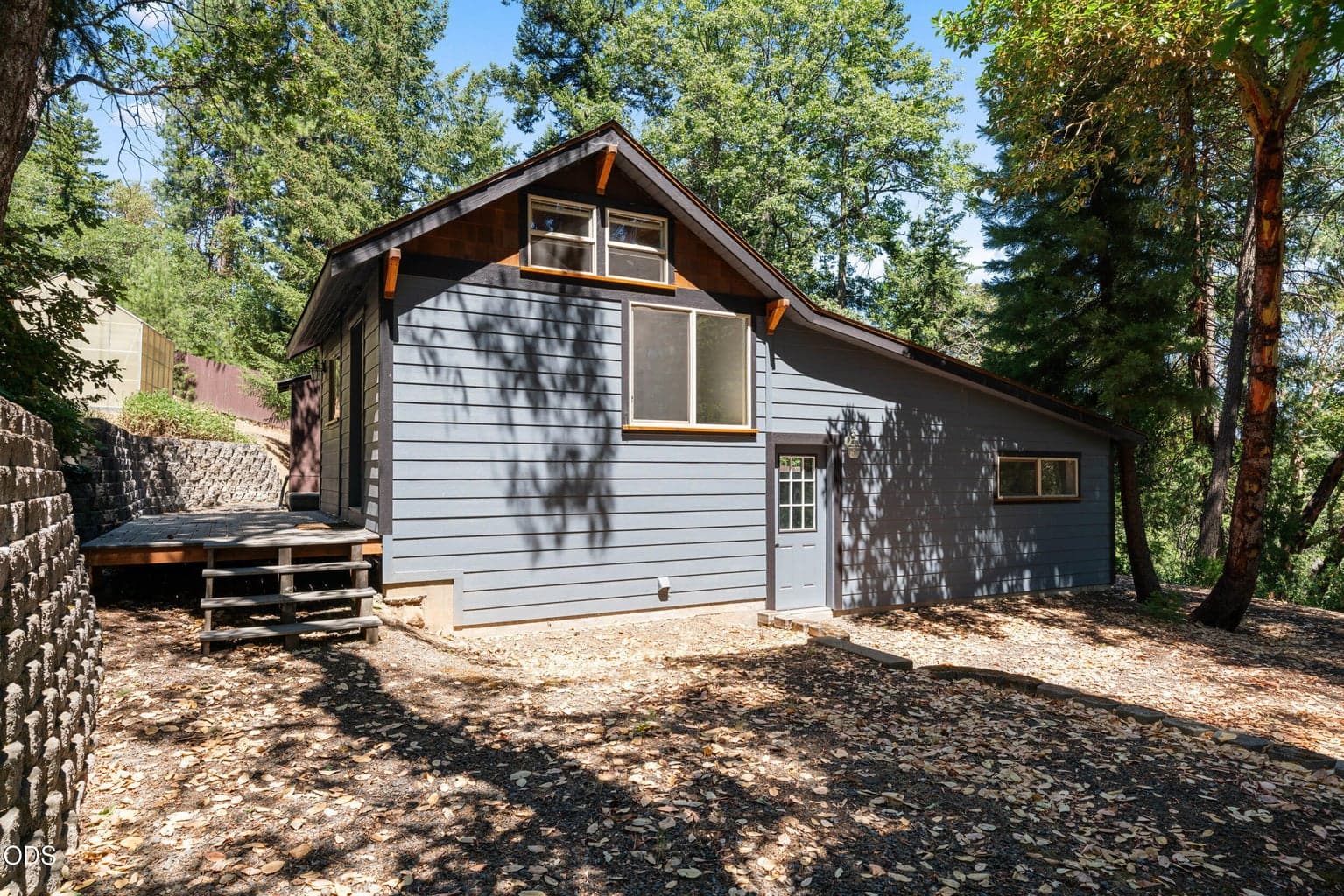Photo of 4712 Old Highway 99 6 of 35