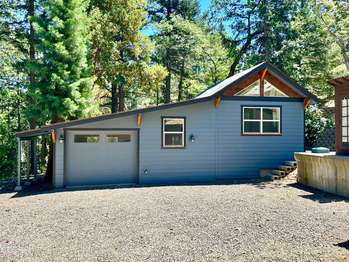 Photo of 4712 Old Highway 99 1 of 35