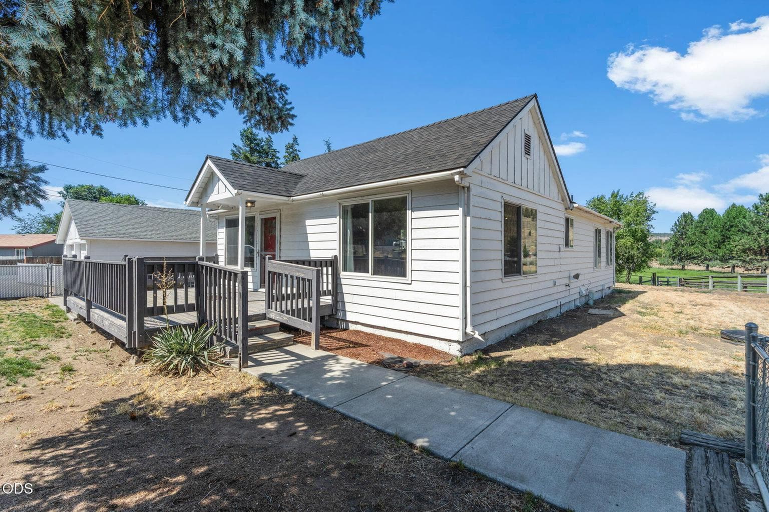 Photo of 2185 SE Paulina Highway 32 of 58