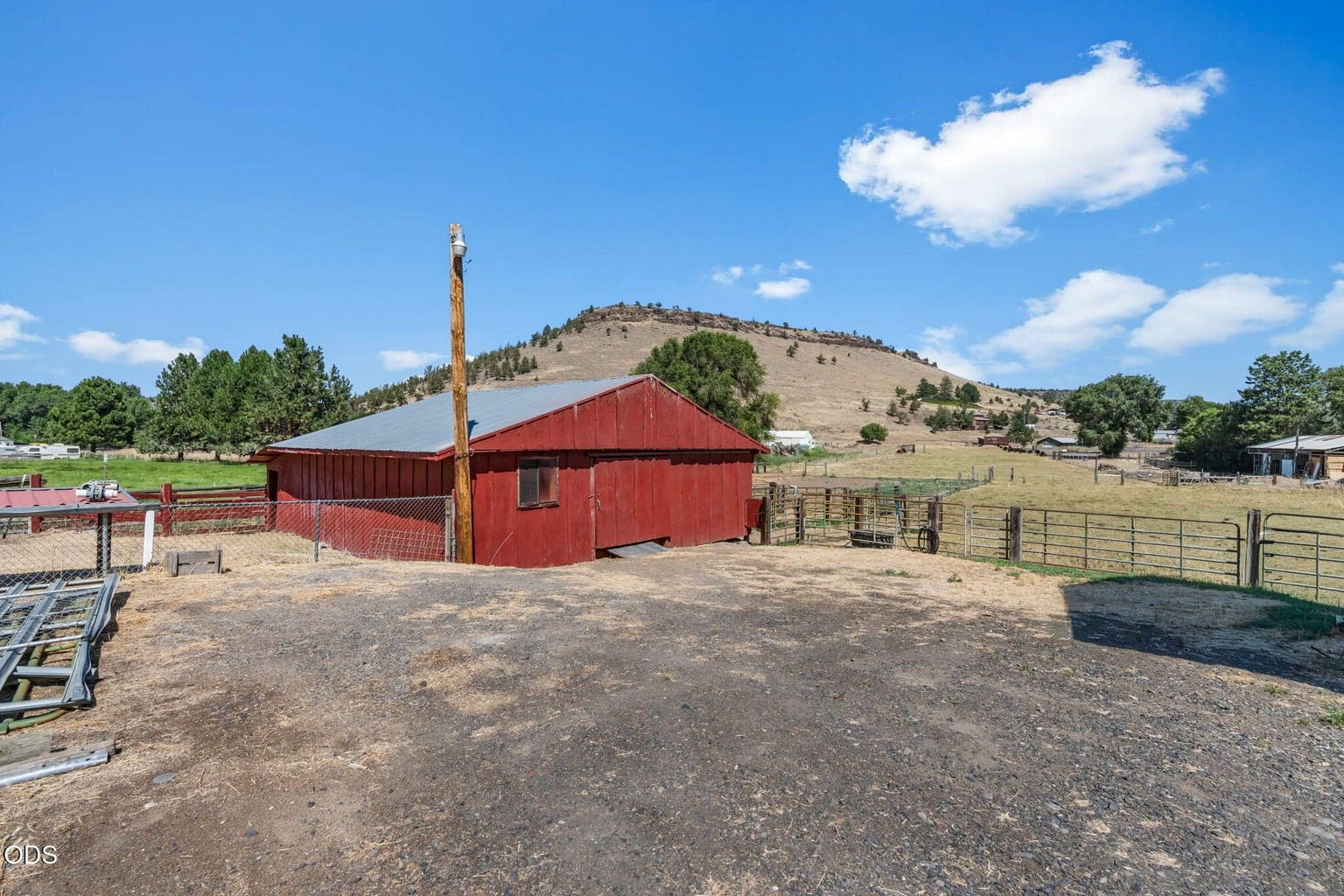 Photo of 2185 Paulina Highway 2 of 58