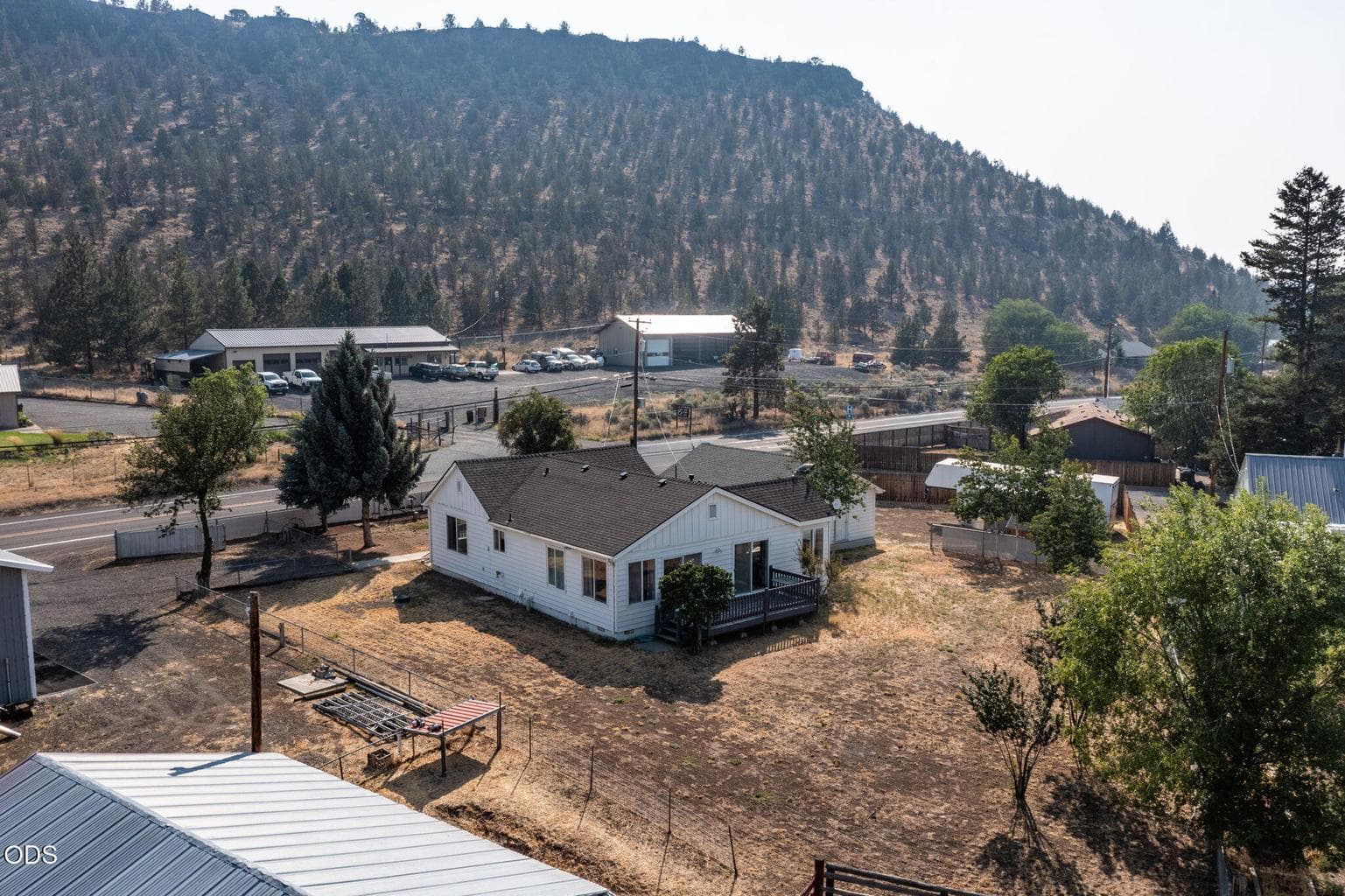 Photo of 2185 SE Paulina Highway 57 of 58