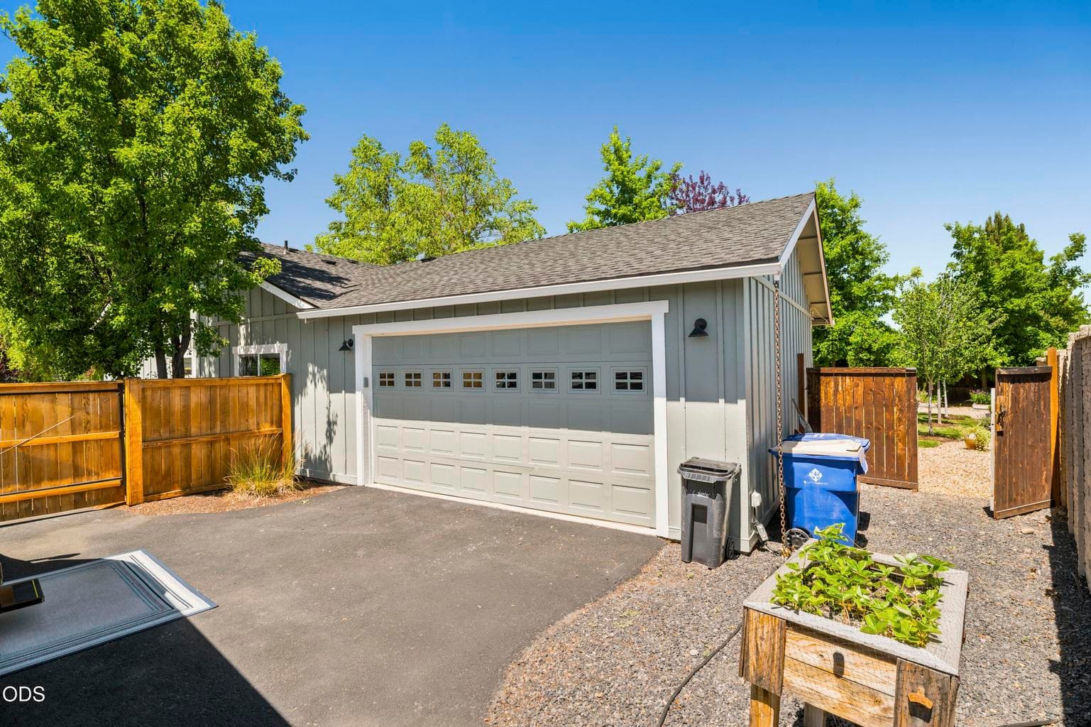 Photo of 61242 Brookhollow Drive 21 of 27