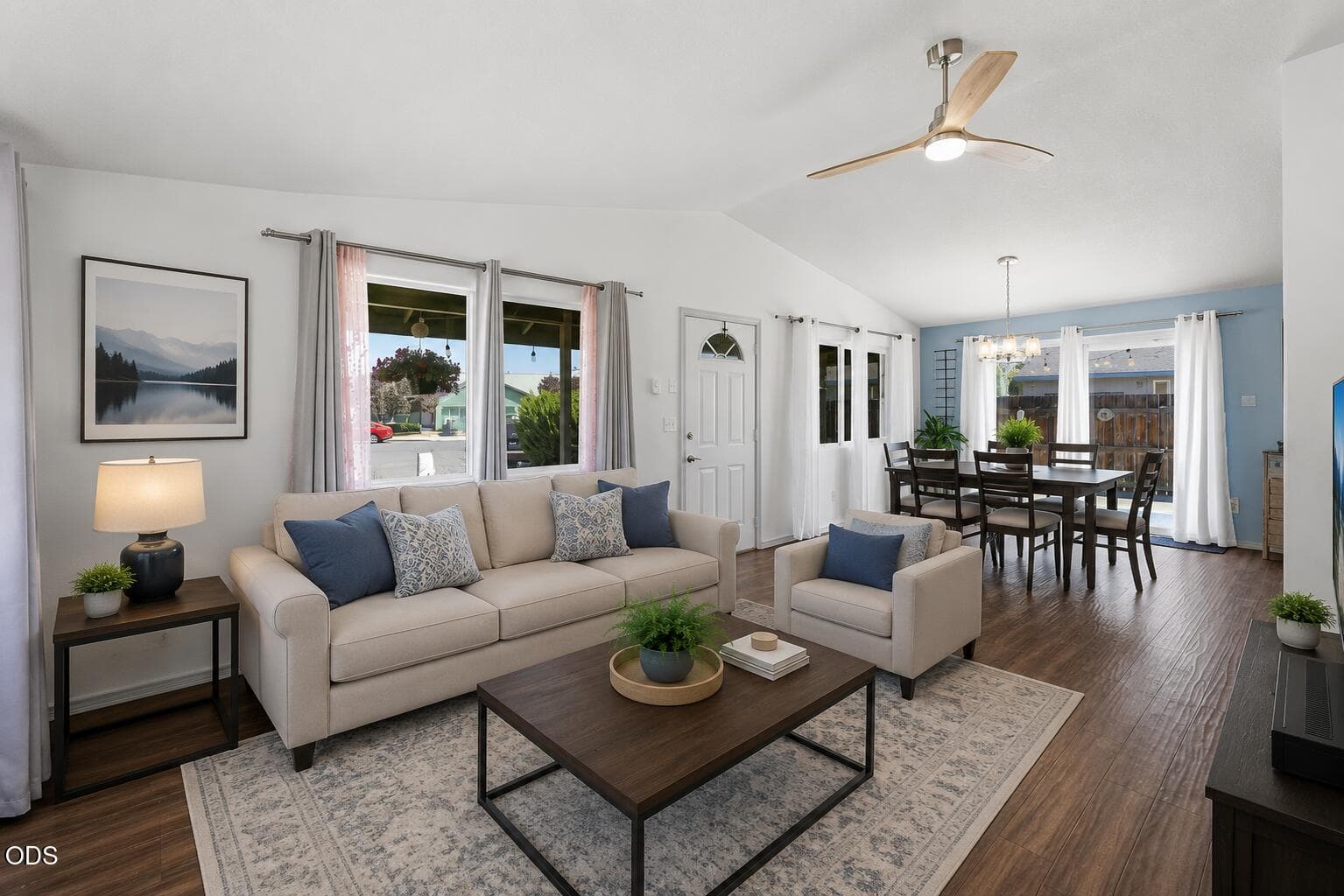 Photo of 1527 Larry Court 4 of 19