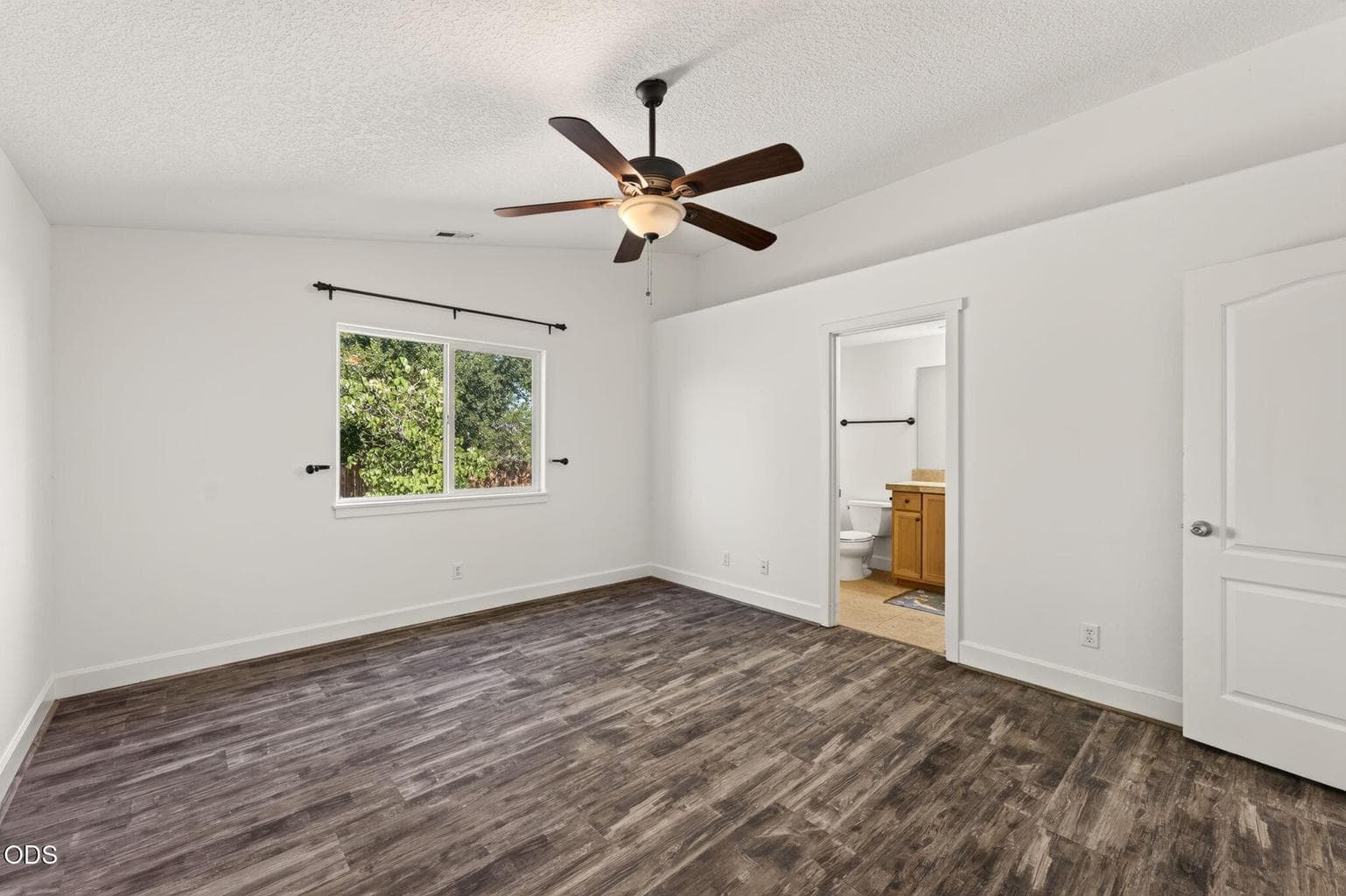 Photo of 63825 Hunters Circle 13 of 31
