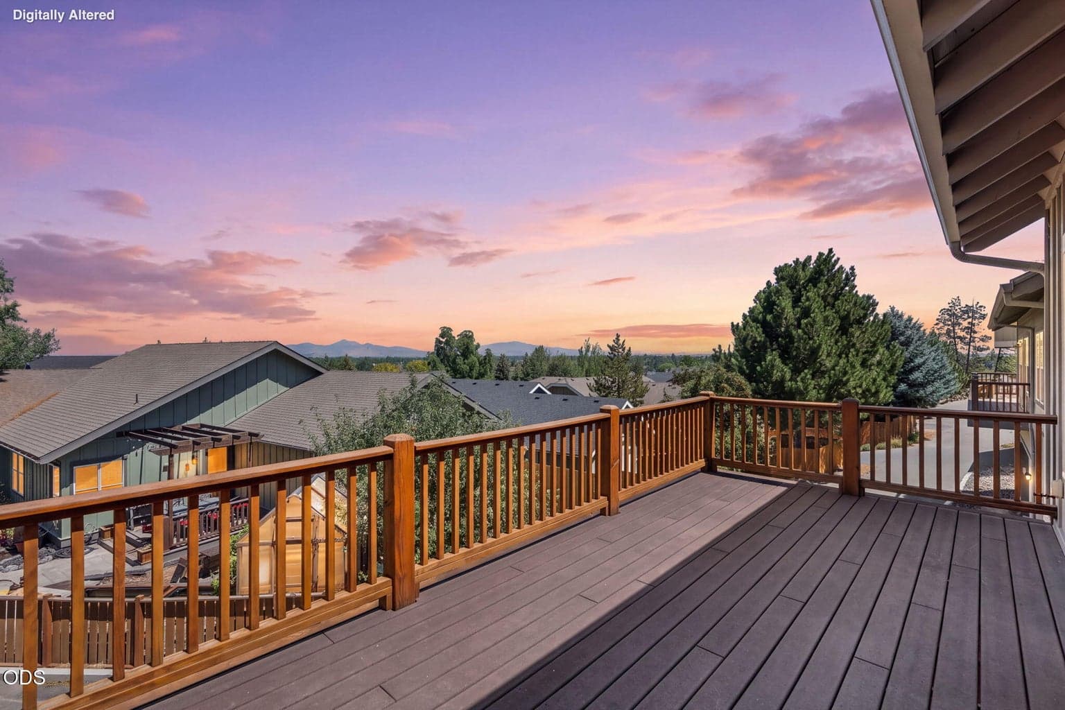North facing deck, views!!
