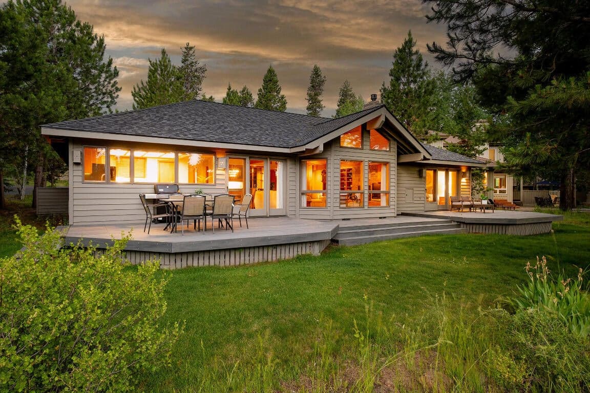 Photo of 57716 Vine Maple Lane 2 of 21