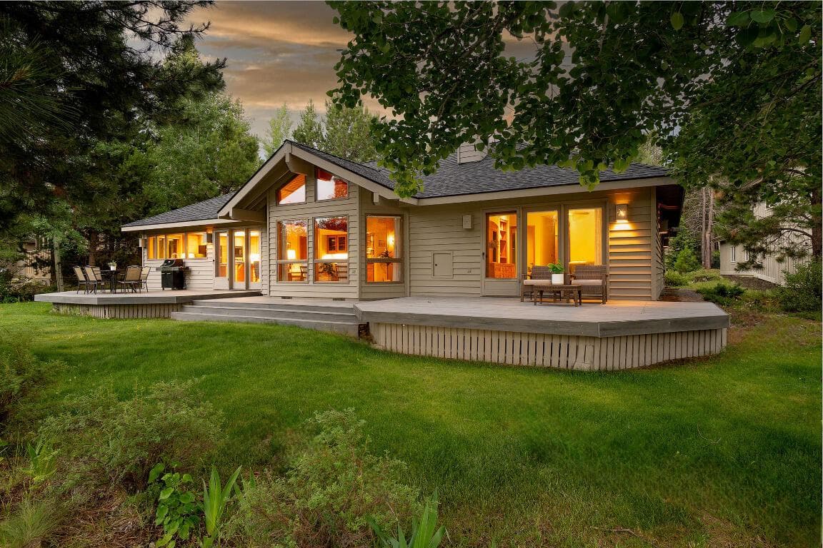 Photo of 57716 Vine Maple Lane 3 of 21