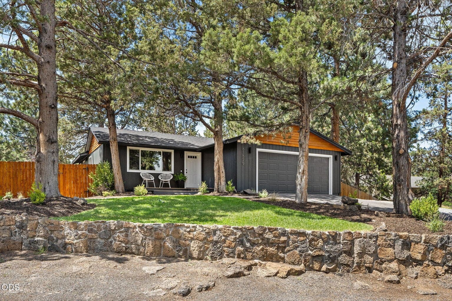 Photo of 61579 Rockway Terrace 1 of 40