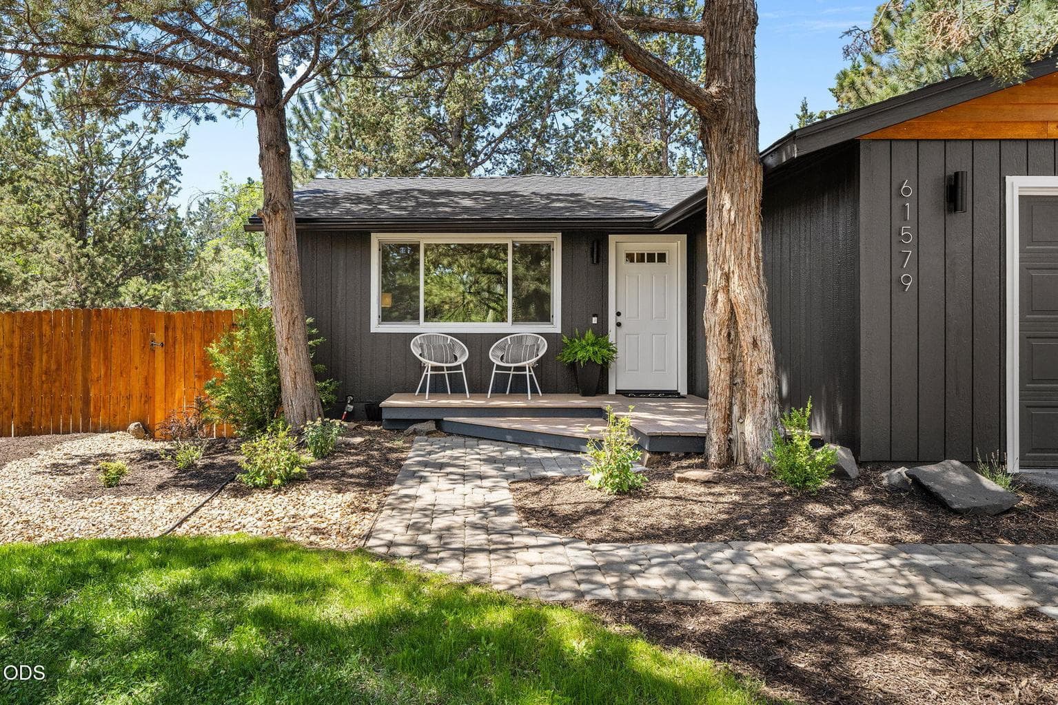 Photo of 61579 Rockway Terrace 4 of 40