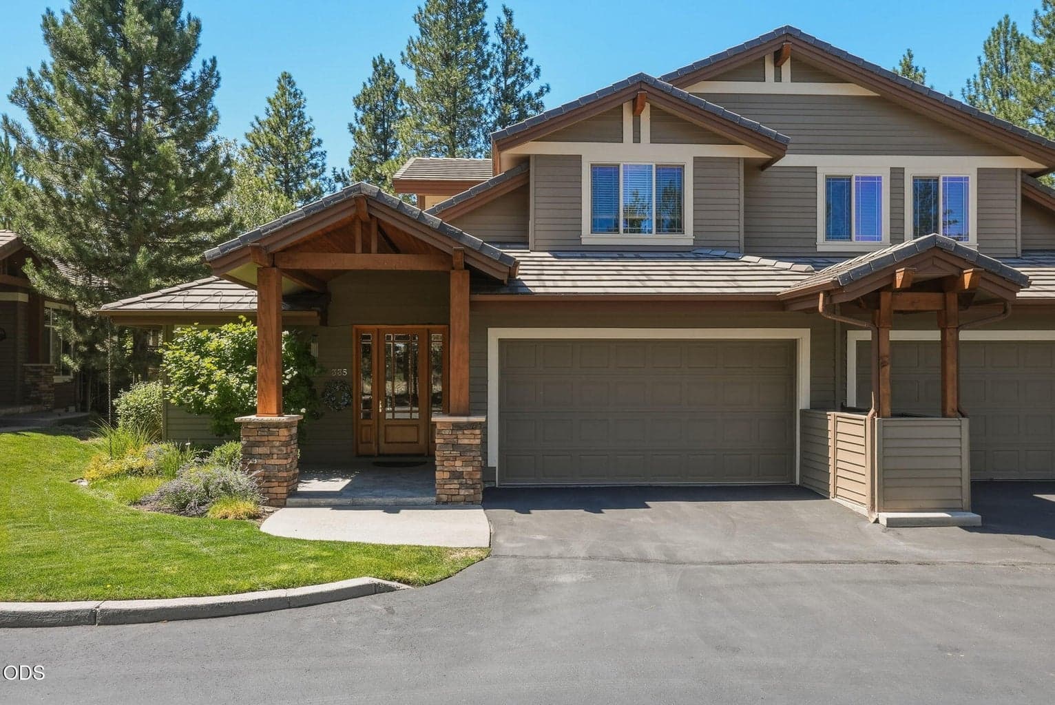 Photo of 335 Mount Washington Drive 1 of 31