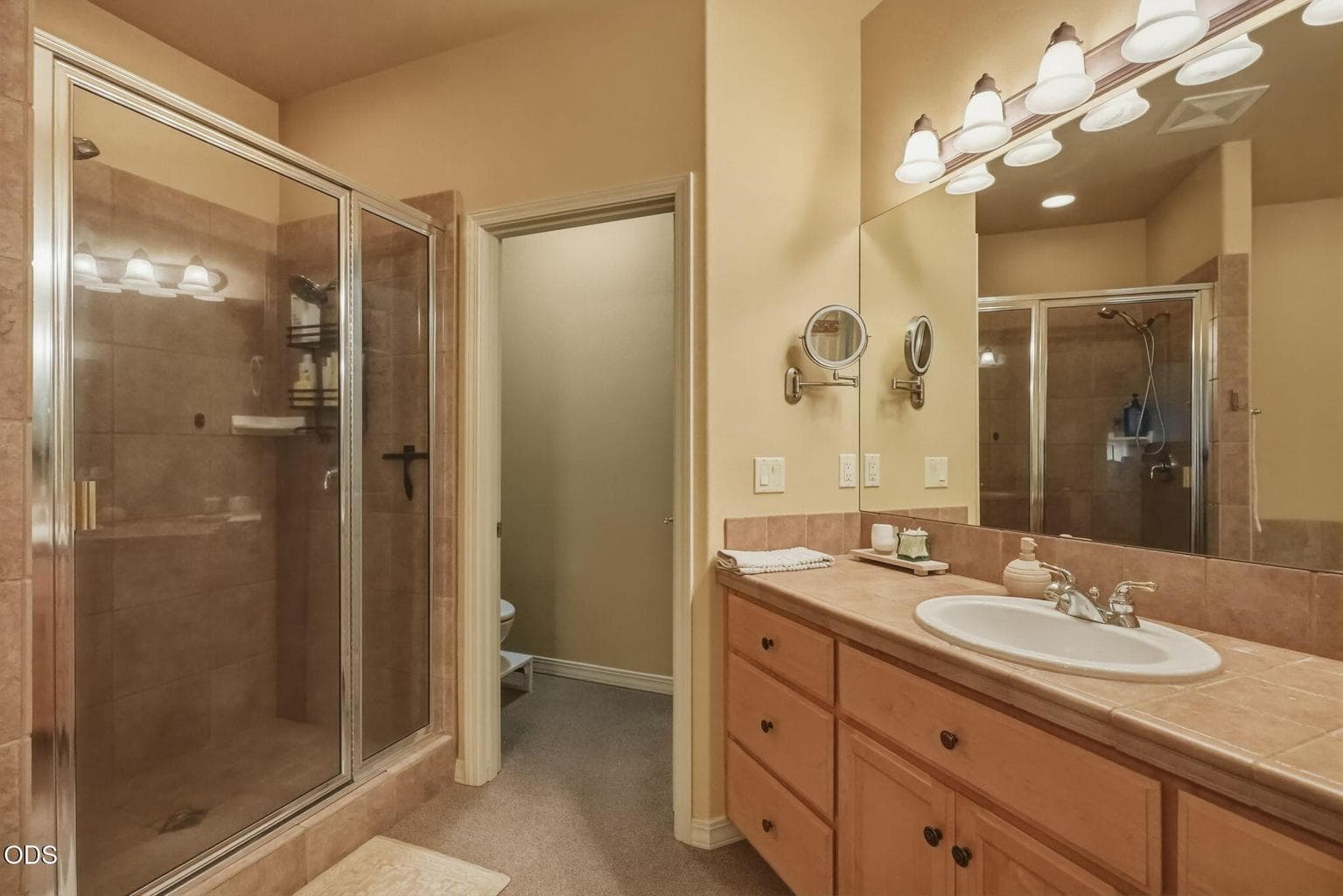 Photo of 335 Mount Washington Drive 14 of 31