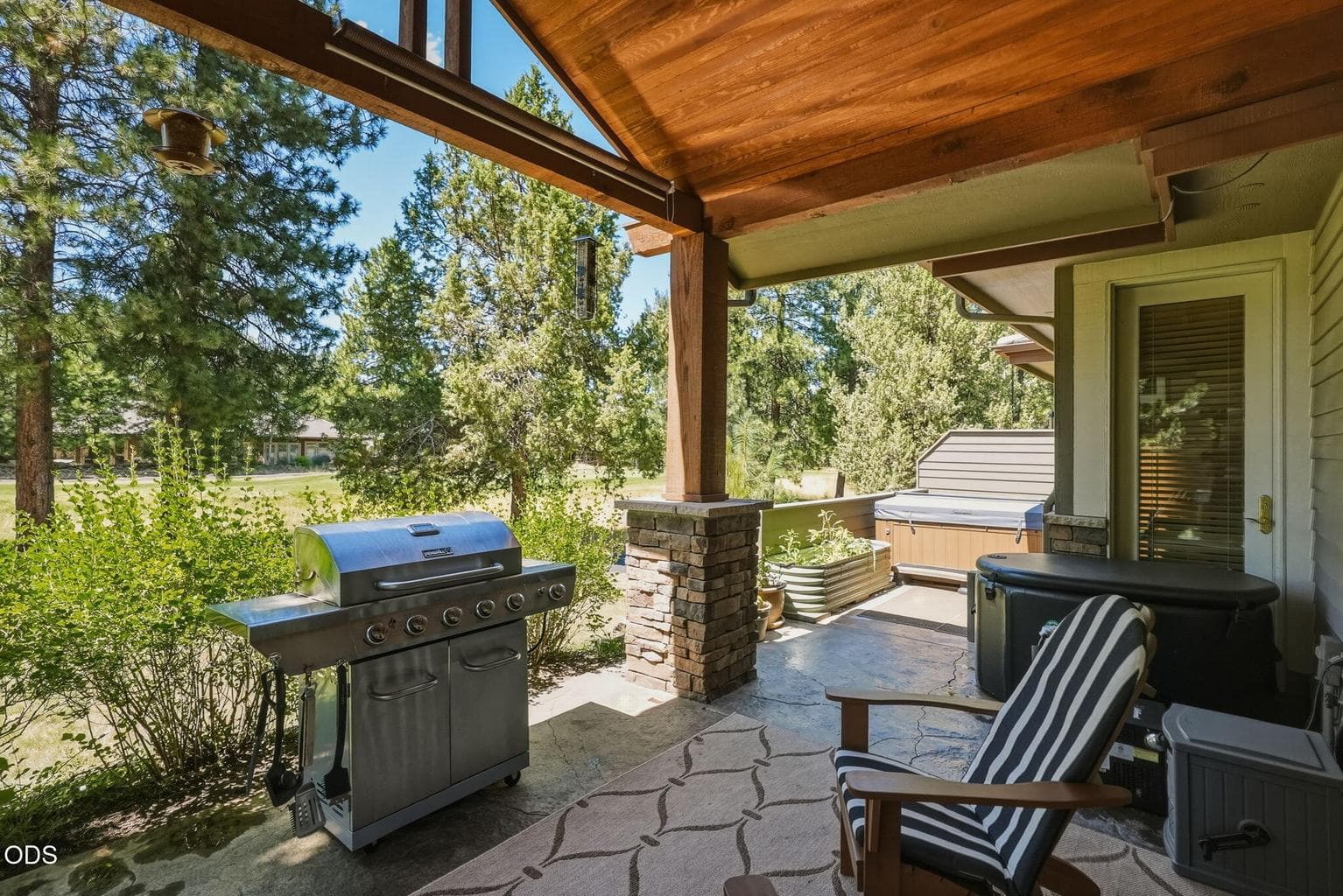 Photo of 335 Mount Washington Drive 24 of 31