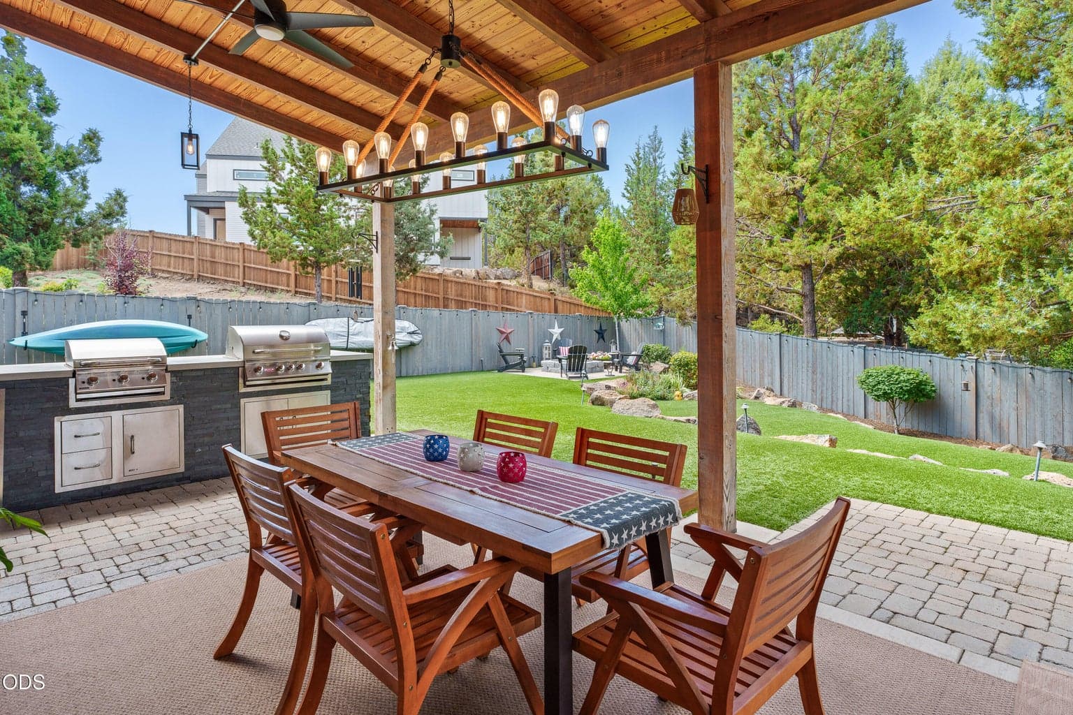 Photo of 2409 NE Robinson Street 24 of 71