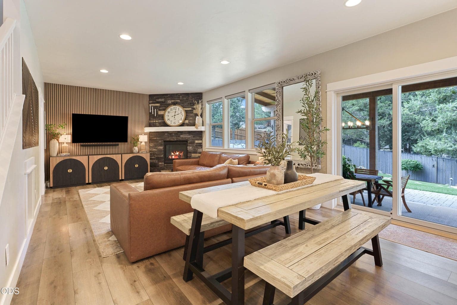 Photo of 2409 NE Robinson Street 19 of 71