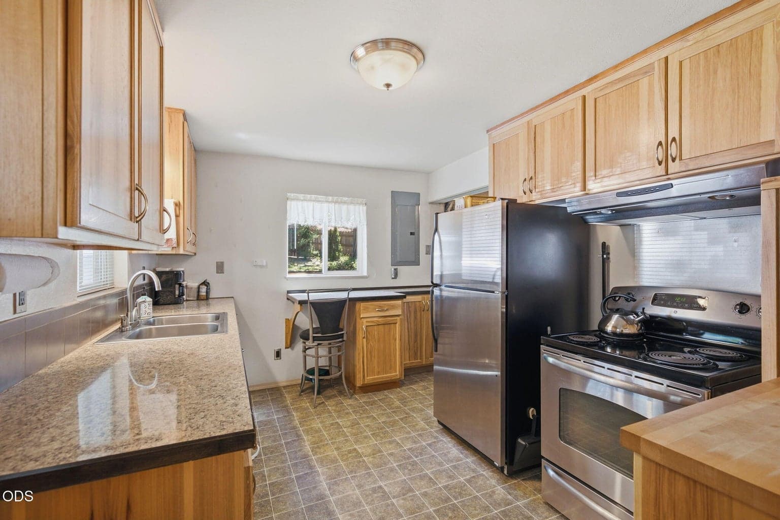 Photo of 484 Granite Hill Road 5 of 36