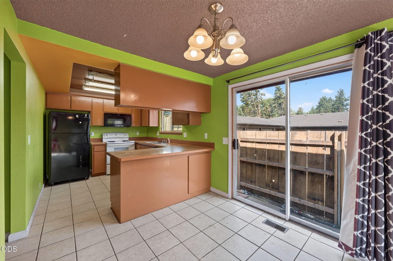 Photo of 567 SE Centennial Street 9 of 22