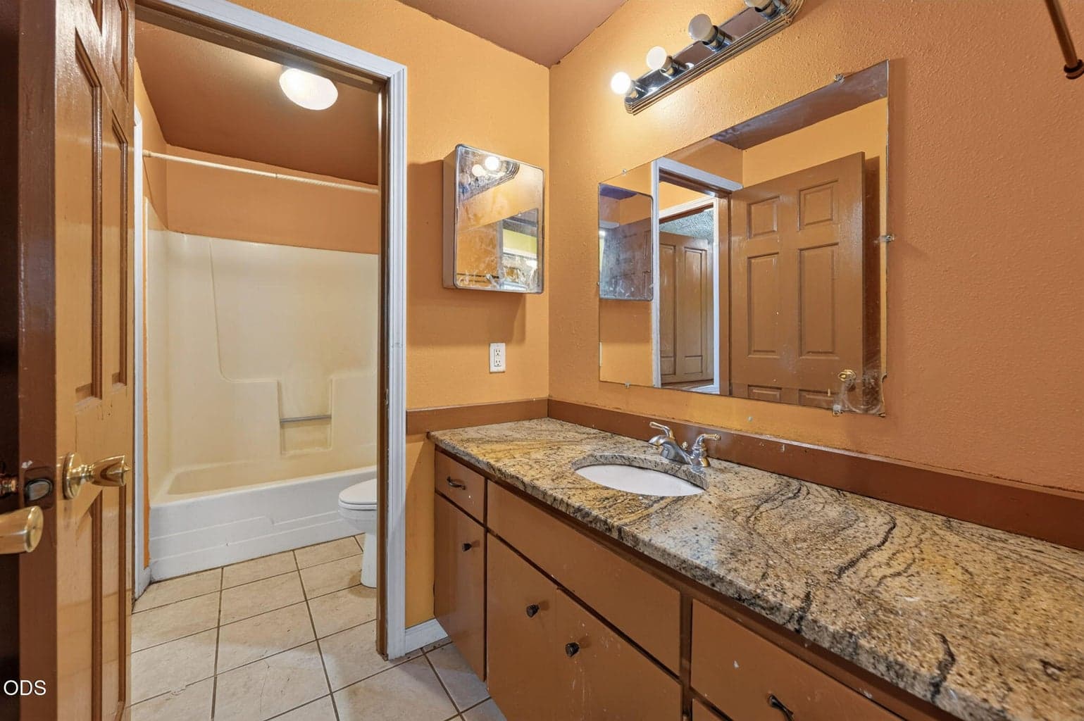 Photo of 567 SE Centennial Street 14 of 22