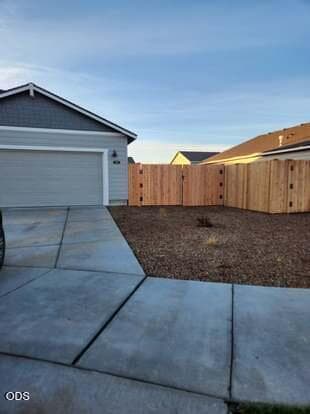 Photo of 339 Par Avenue 2 of 30