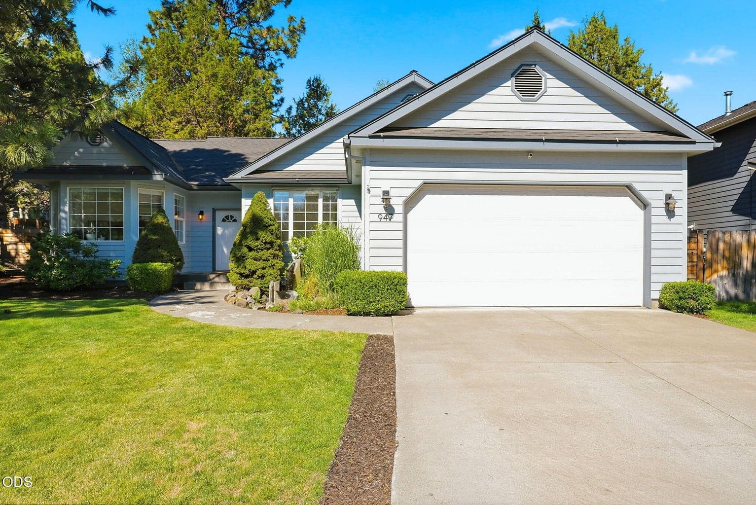 Photo of 947 Sunwood Court 1 of 34