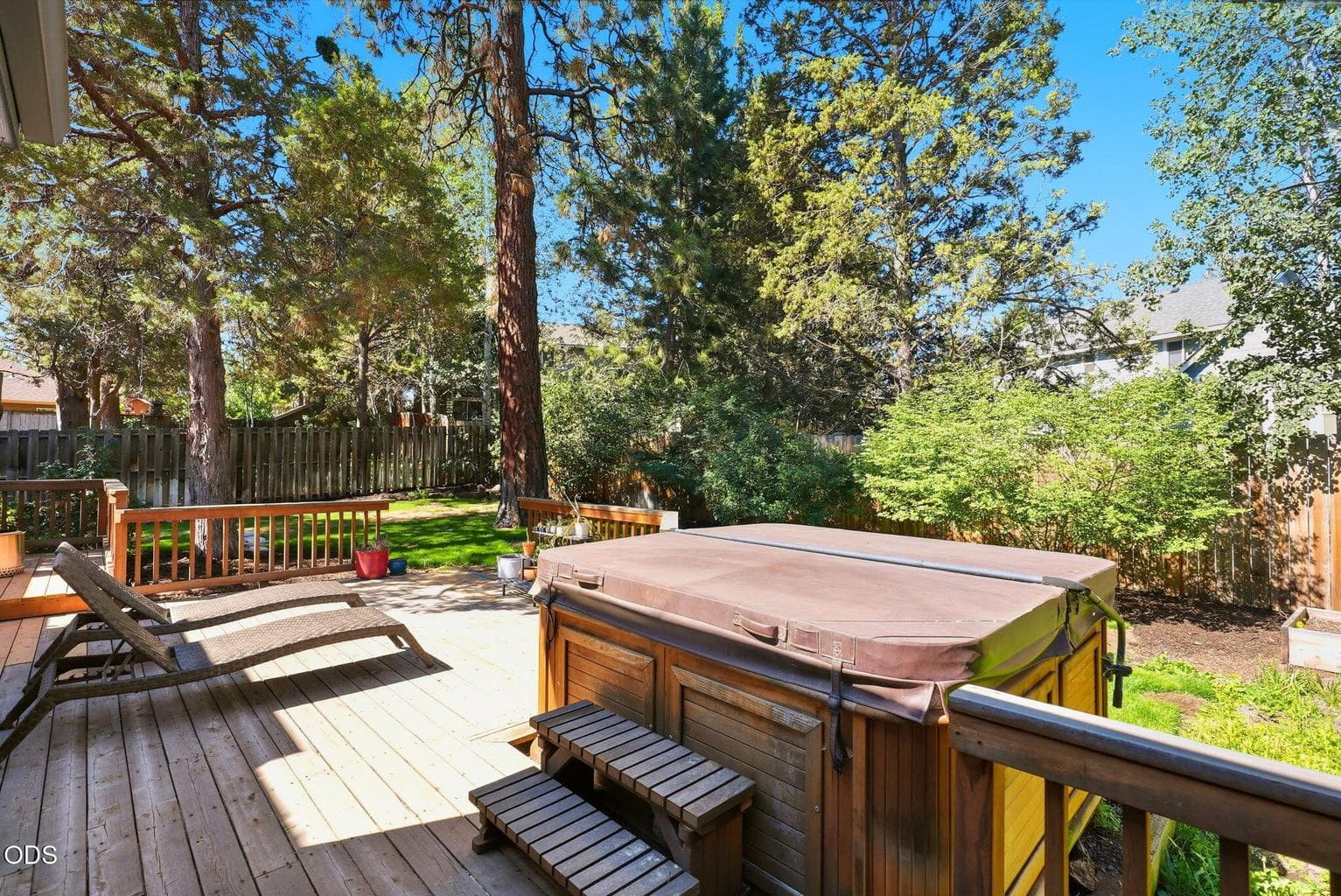 Photo of 947 SE Sunwood Court 32 of 34