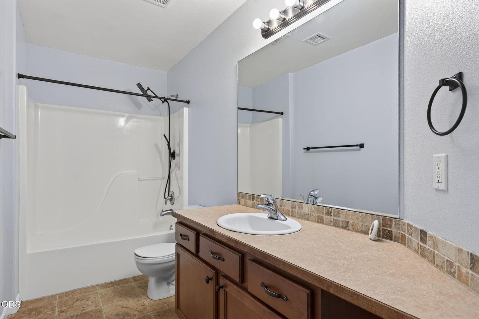 Photo of 3022 NE Quiet Canyon Drive 32 of 60