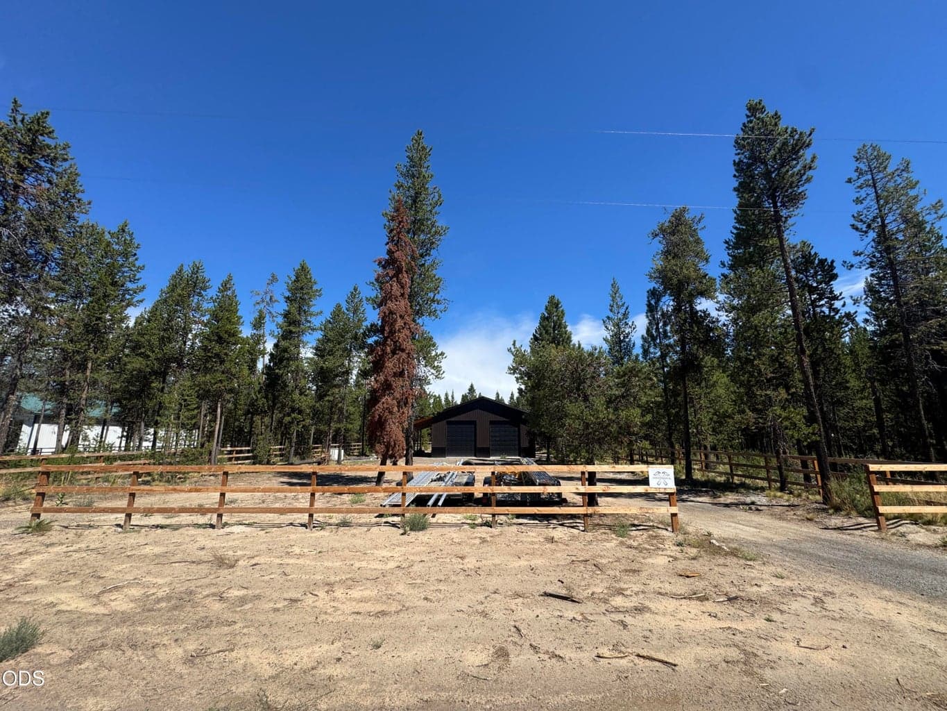 Photo of 17088 Kingsburg Road 12 of 25