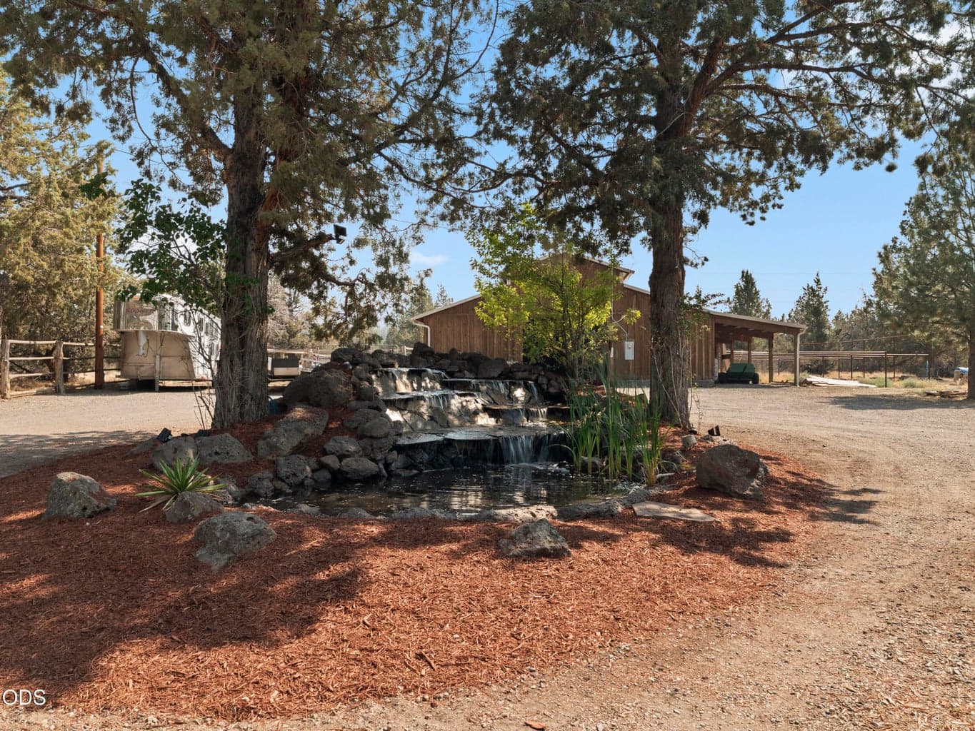 Photo of 10898 Kingwood Drive 1 of 2