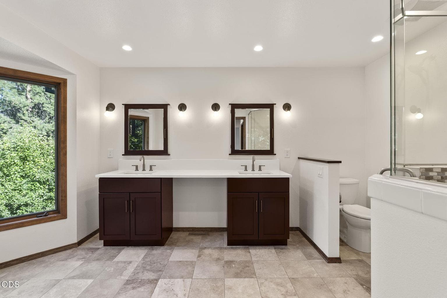 Upstairs Primary Bathroom