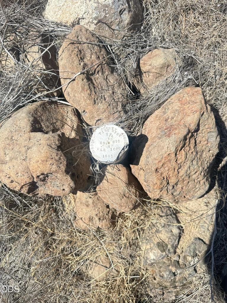 Photo of 00100 SE Davis Loop 21 of 26