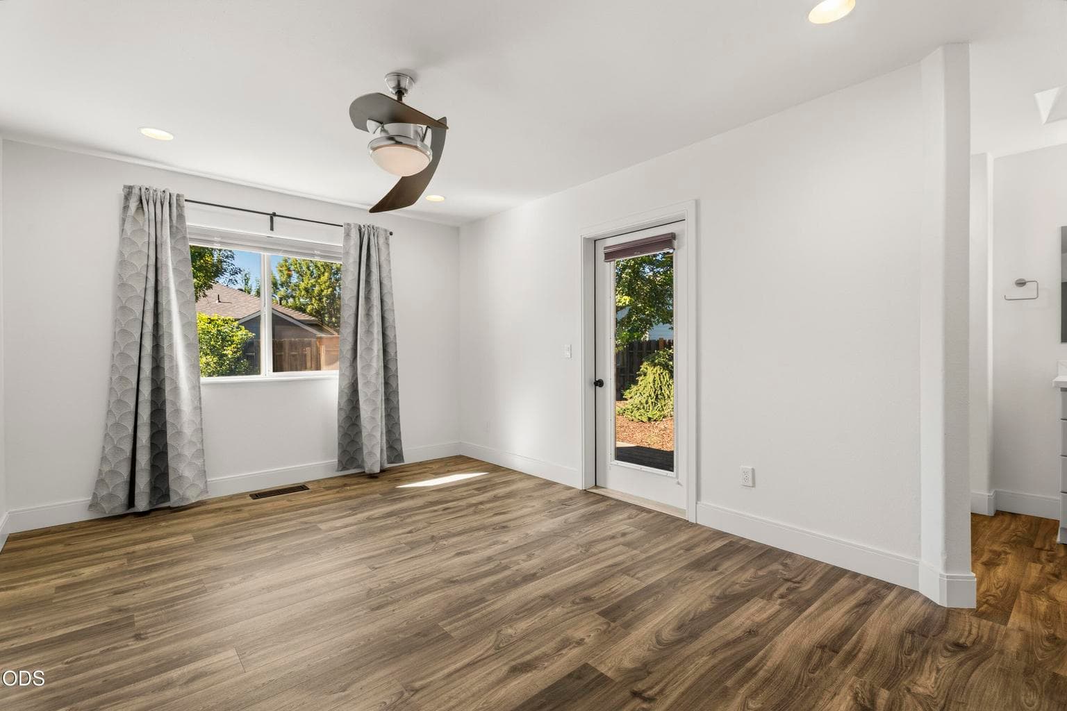 Photo of 649 NW 21st Court 44 of 53