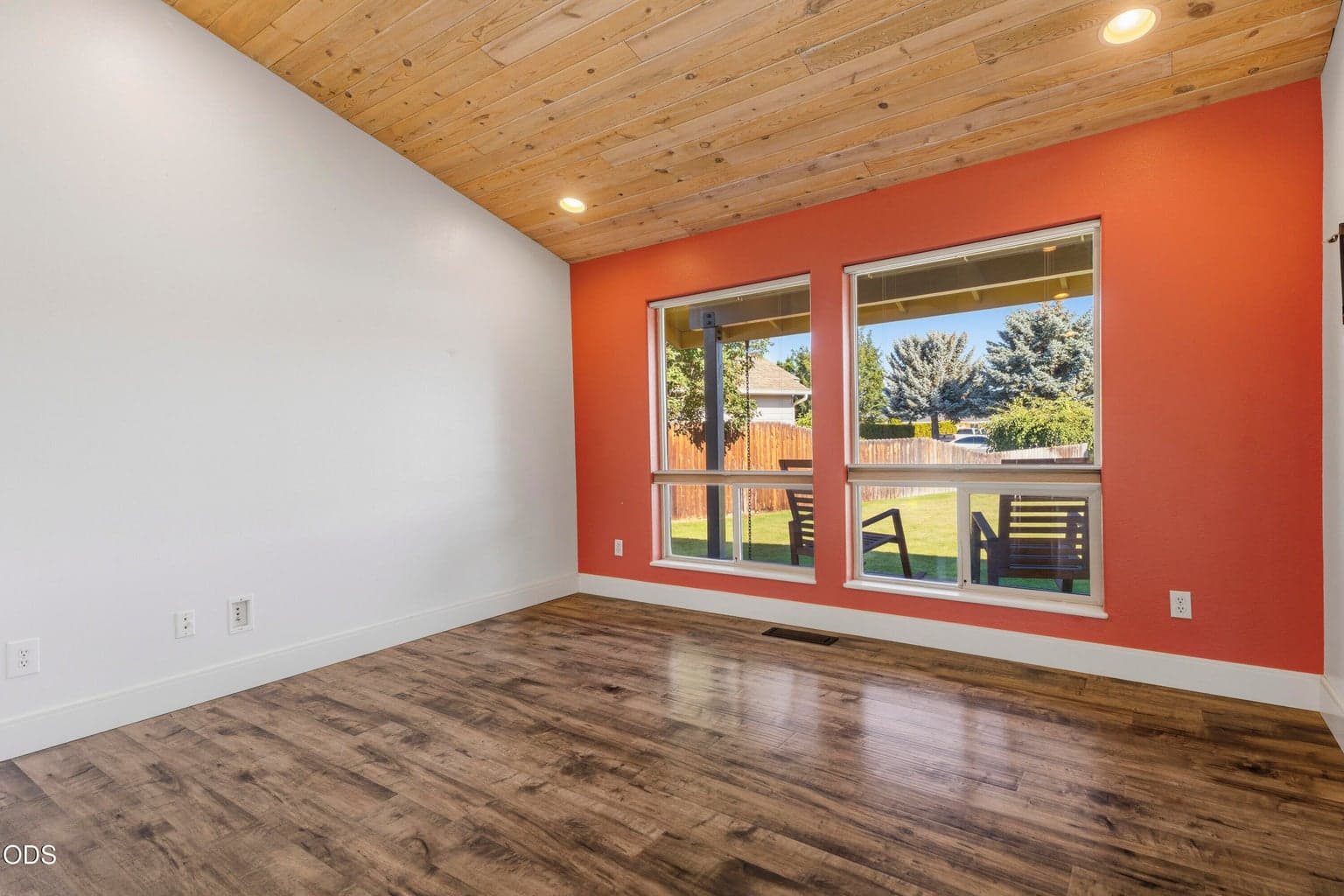 Photo of 649 NW 21st Court 26 of 53