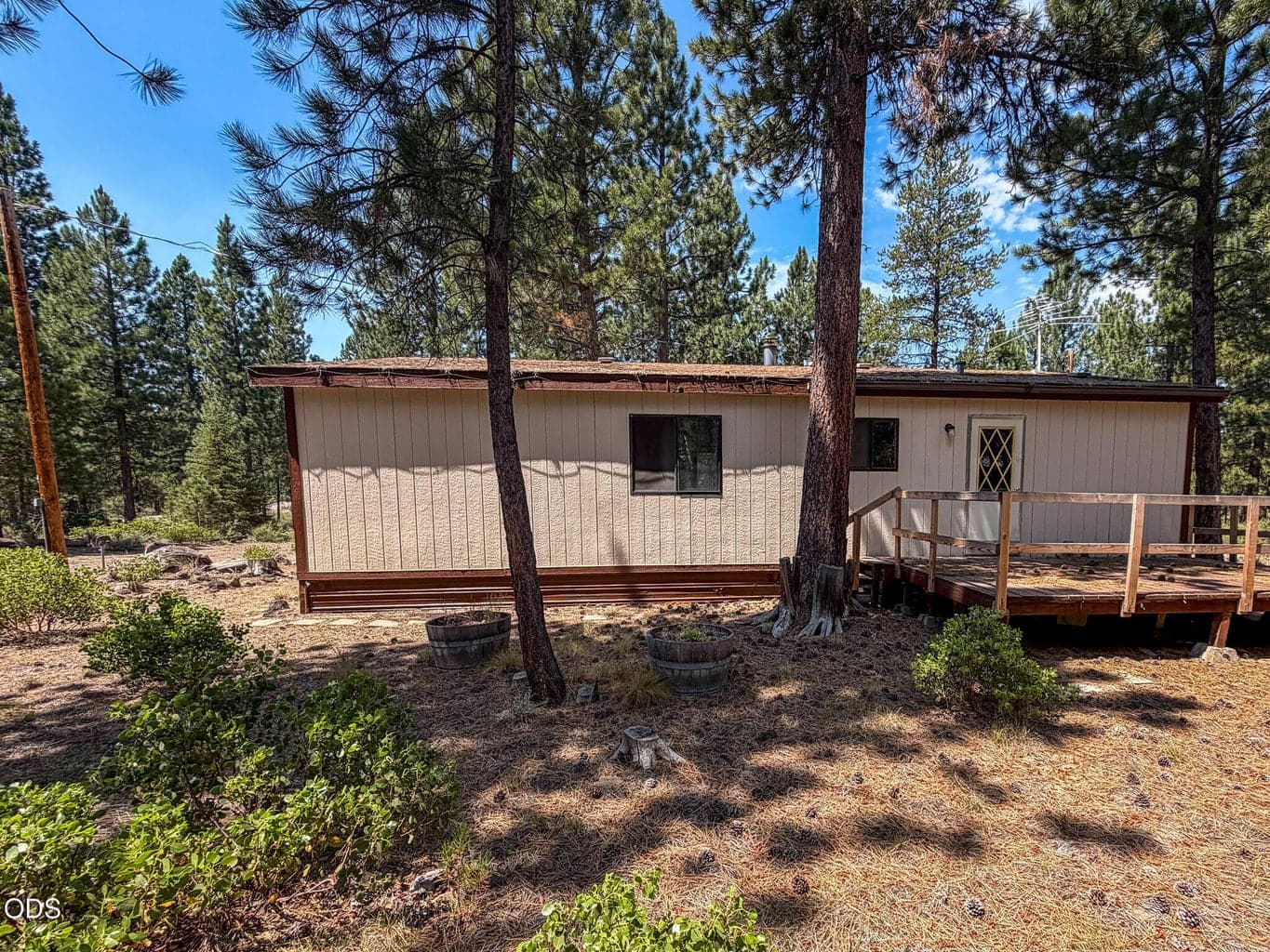 Photo of 15640 Cornell Road 3 of 14
