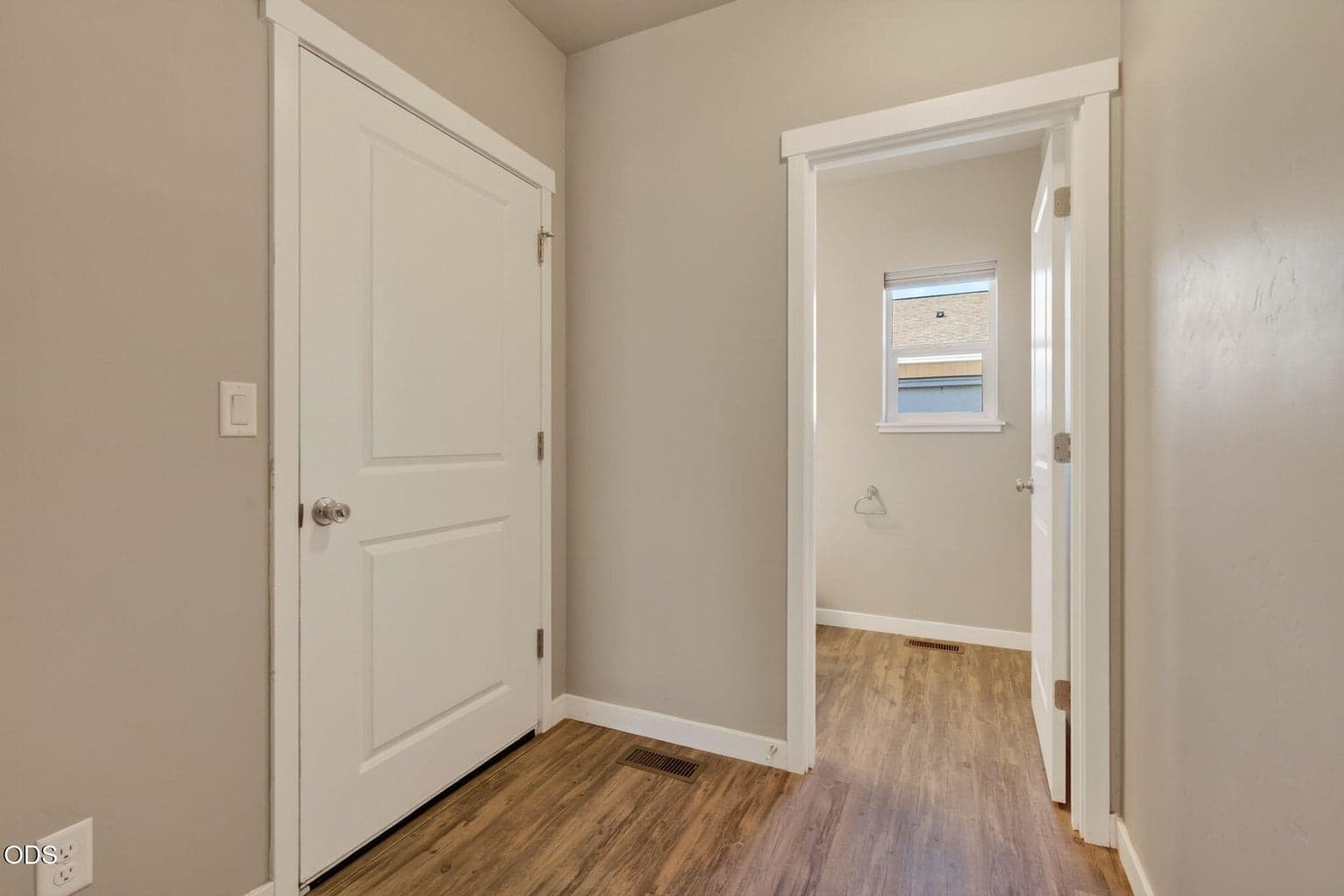 Photo of 16428 Bassett Road 14 of 43