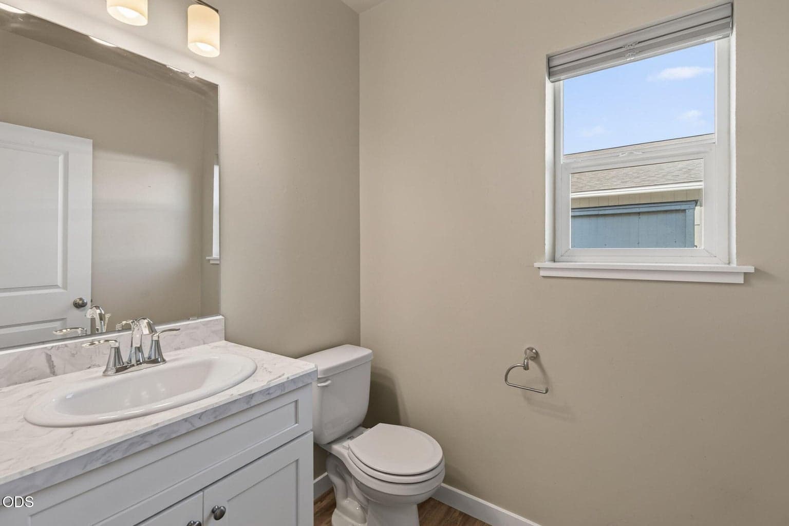 Photo of 16428 Bassett Road 15 of 43
