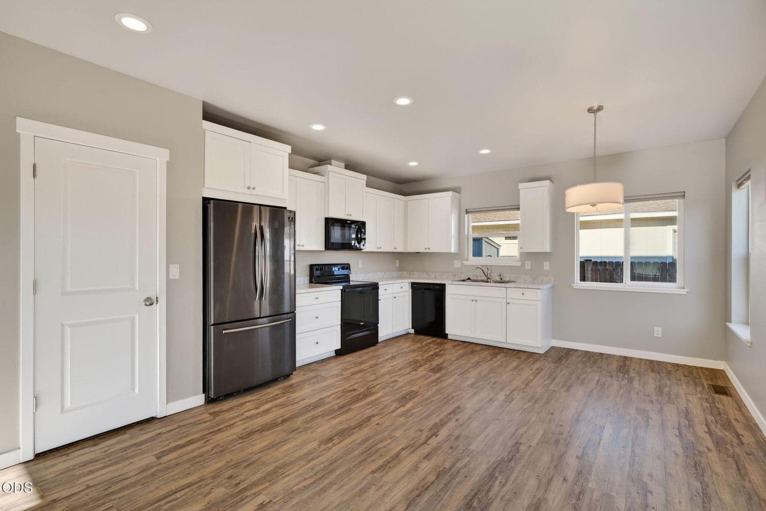Photo of 16428 Bassett Road 19 of 43
