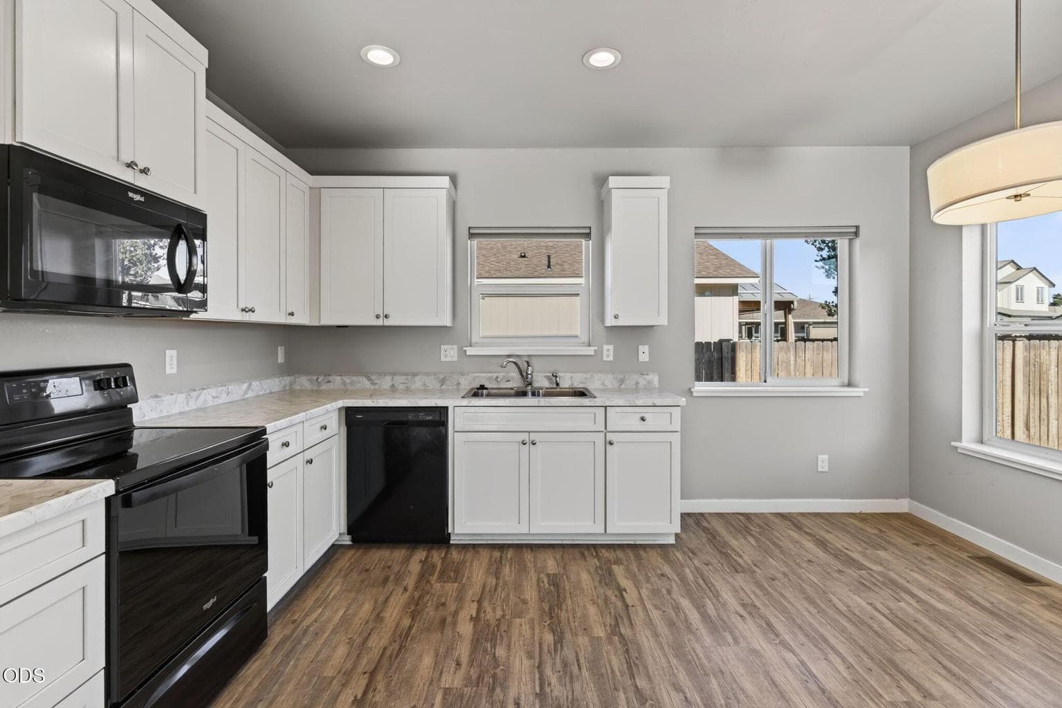 Photo of 16428 Bassett Road 21 of 43