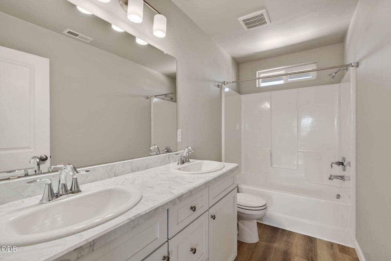 Photo of 16428 Bassett Road 32 of 43