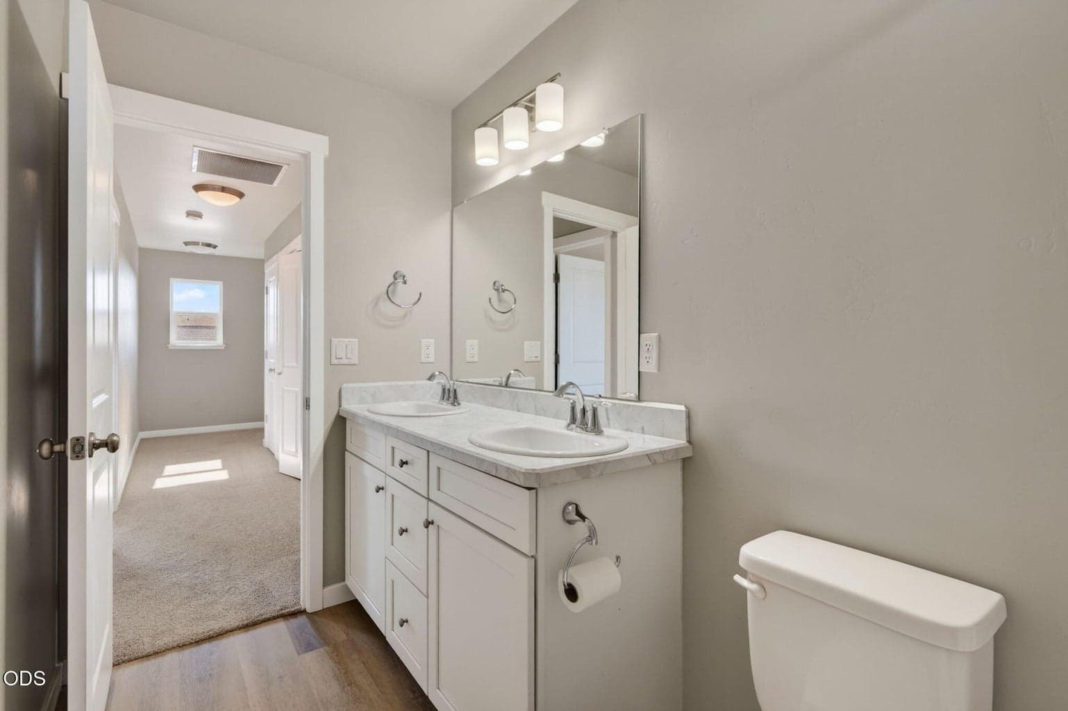 Photo of 16428 Bassett Road 33 of 43