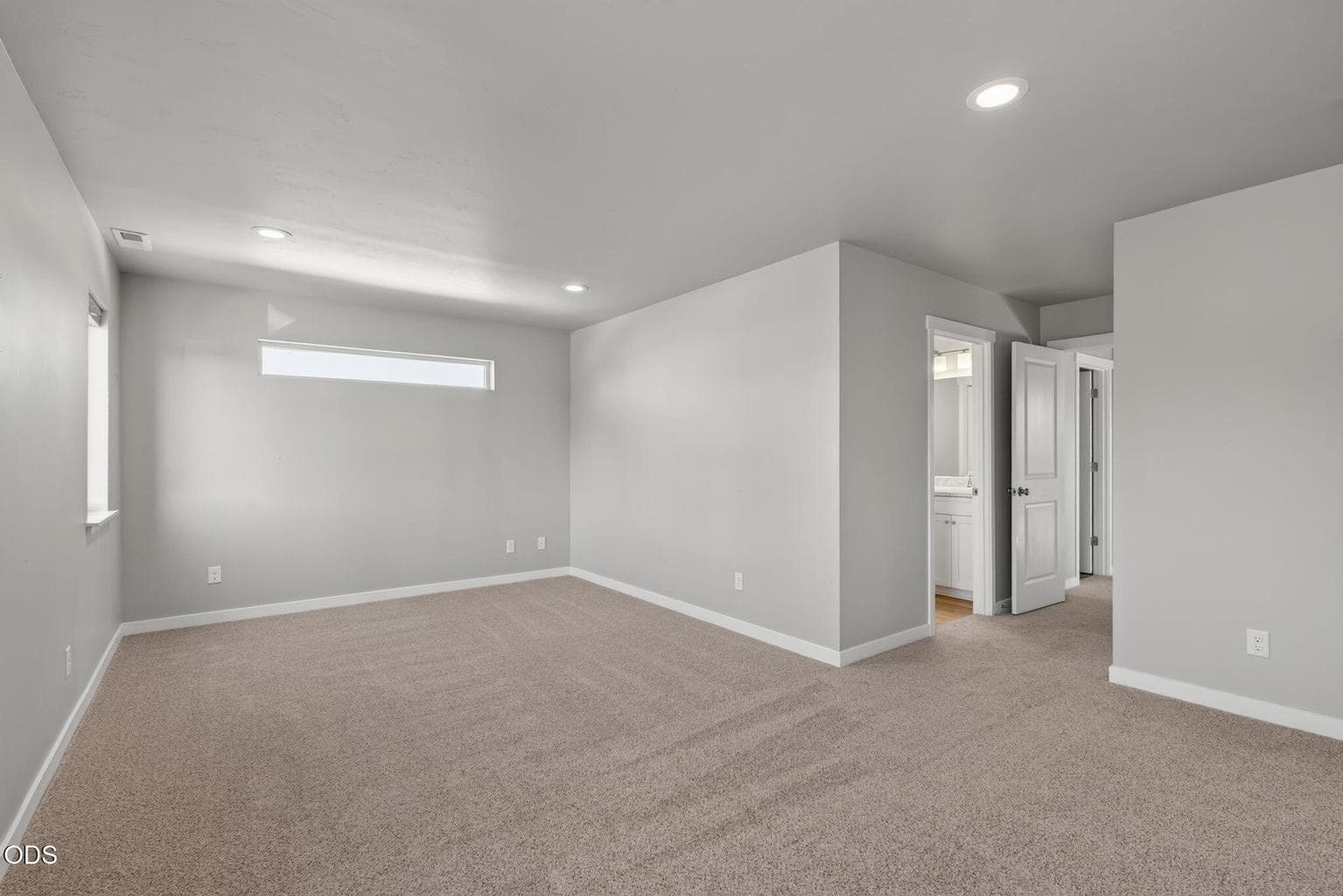Photo of 16428 Bassett Road 39 of 43