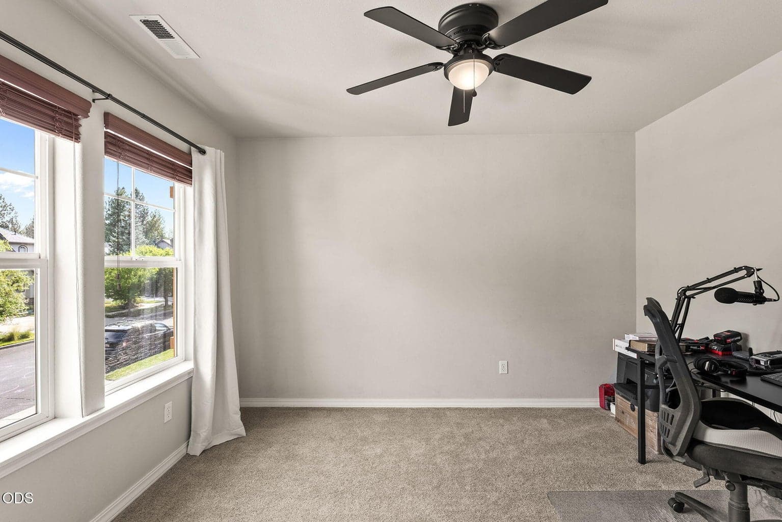 Photo of 19772 Dry Canyon Avenue 31 of 61