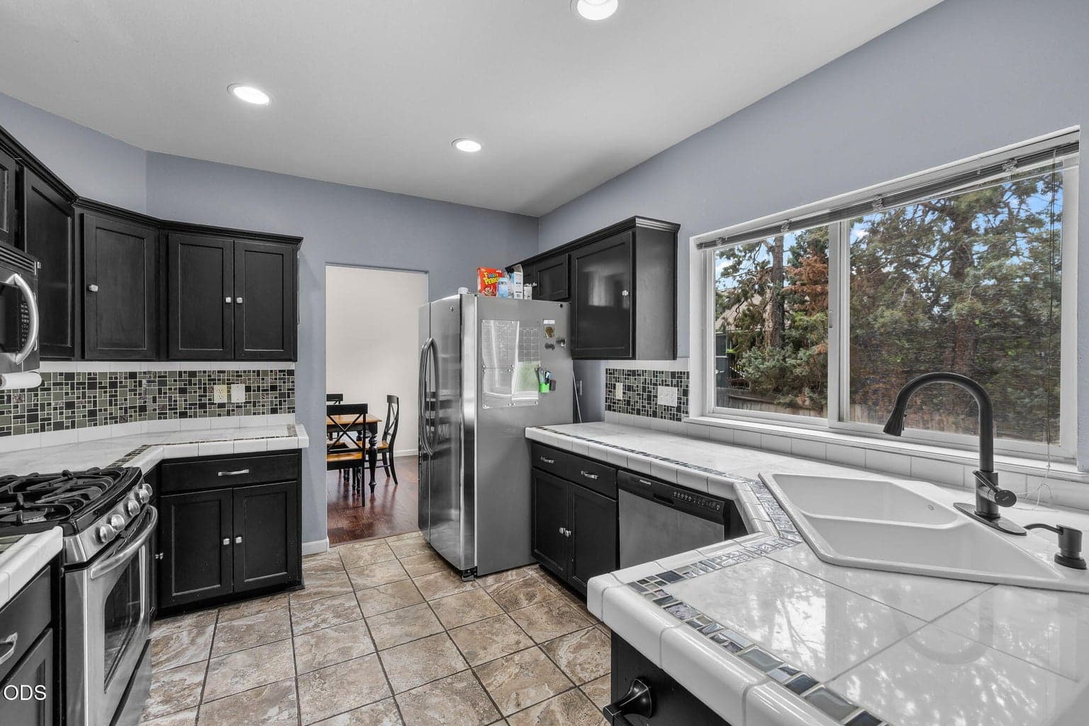 Photo of 2007 SW 37th Street 13 of 37