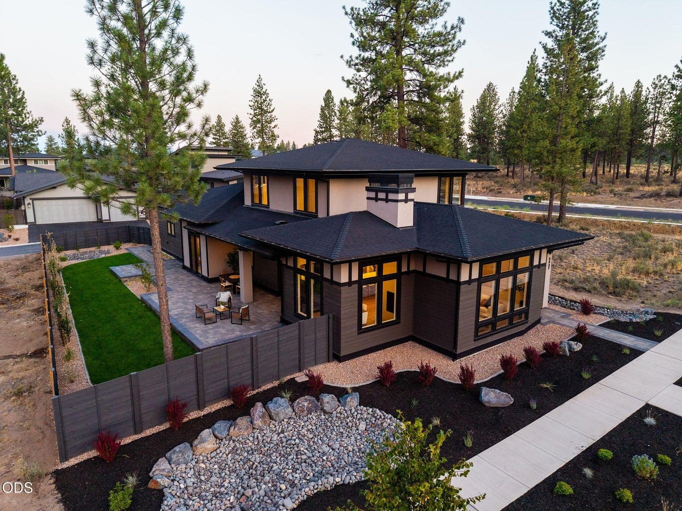 Photo of 3437 Celilo Lane 2 of 84