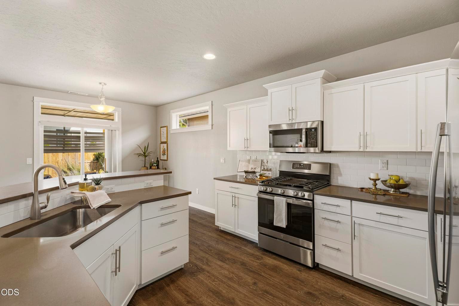 Photo of 61354 SE Preston Street 7 of 19